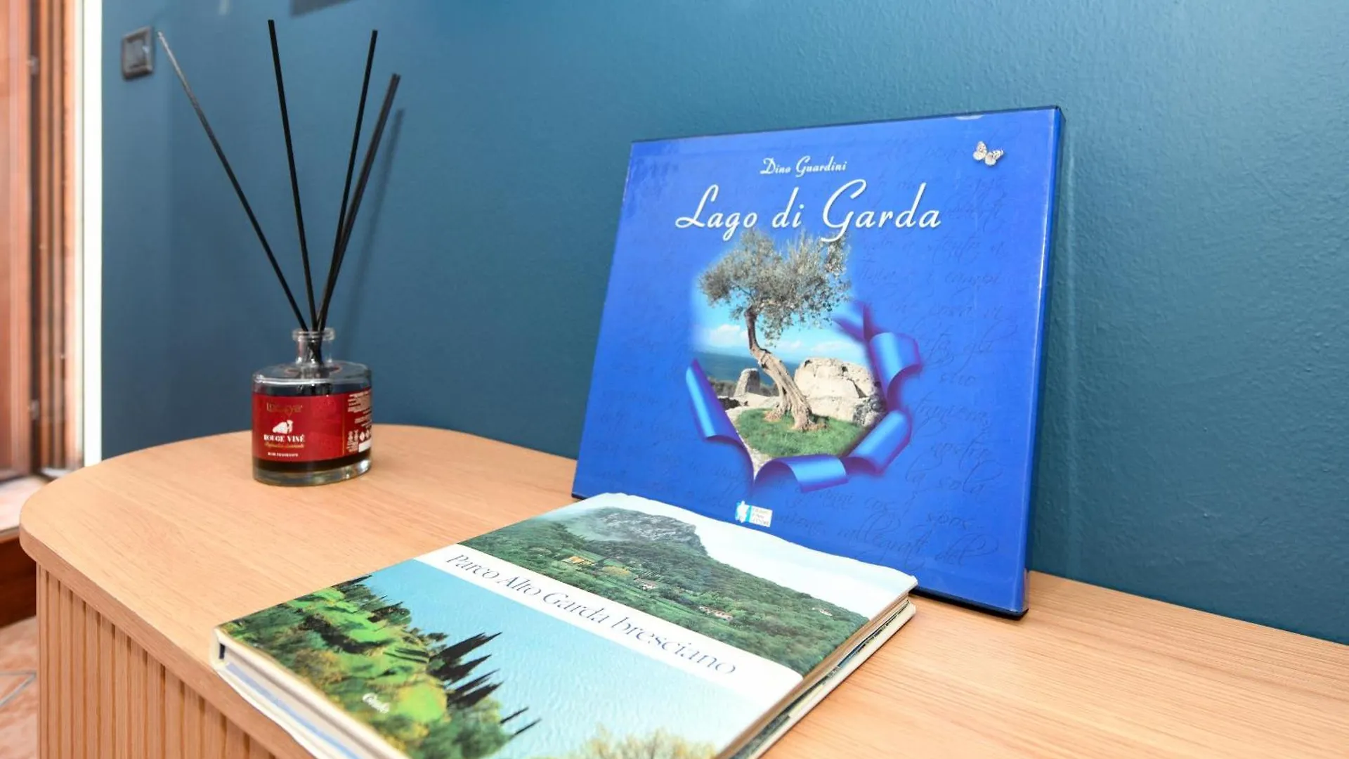 La Vela Deluxe Lägenhet Salò
