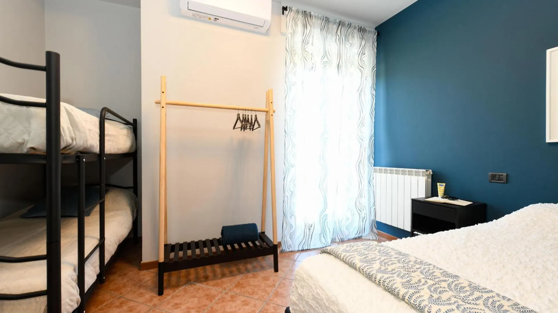 La Vela Deluxe Lägenhet Salò