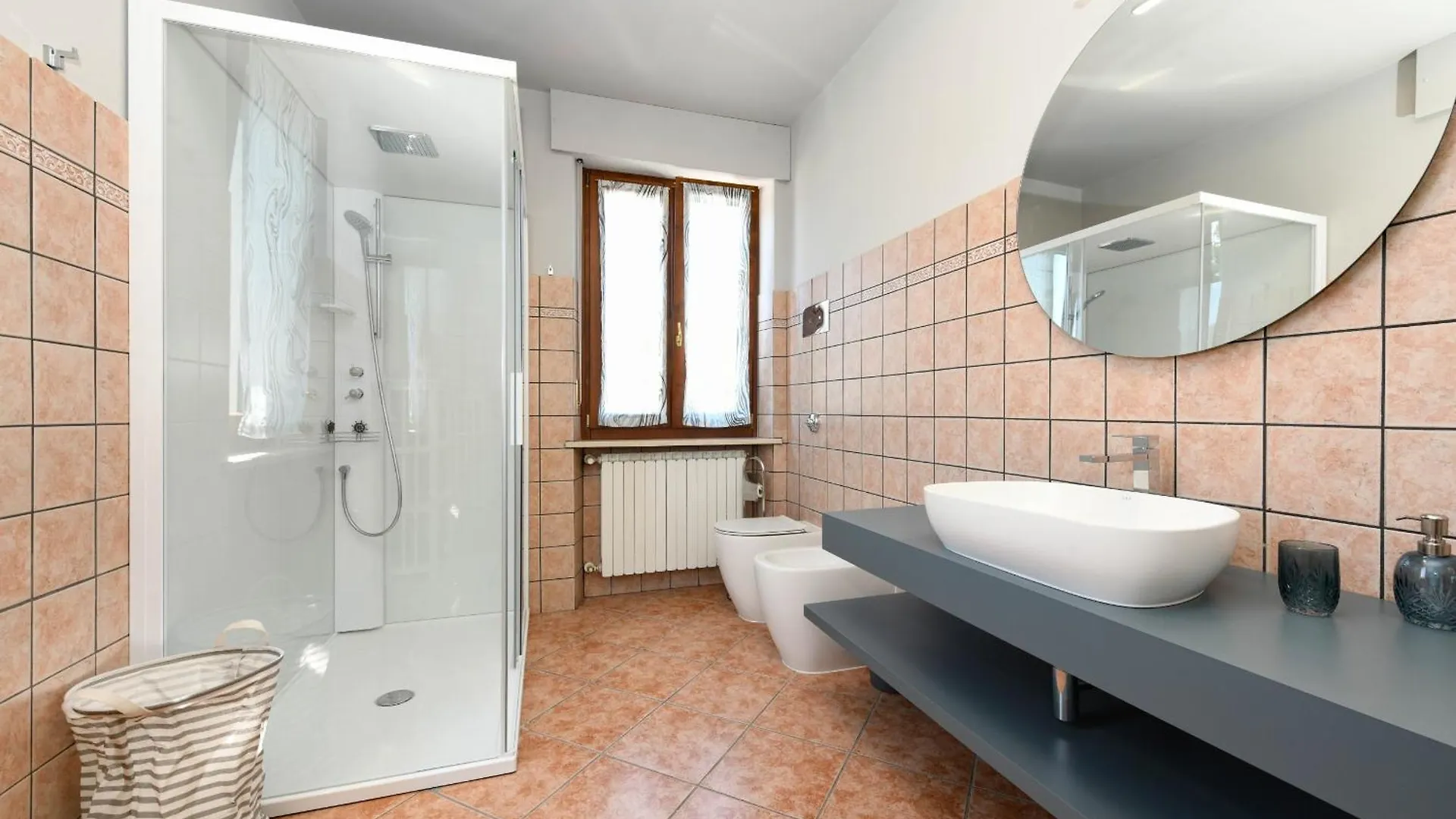 La Vela Deluxe Lägenhet Salò