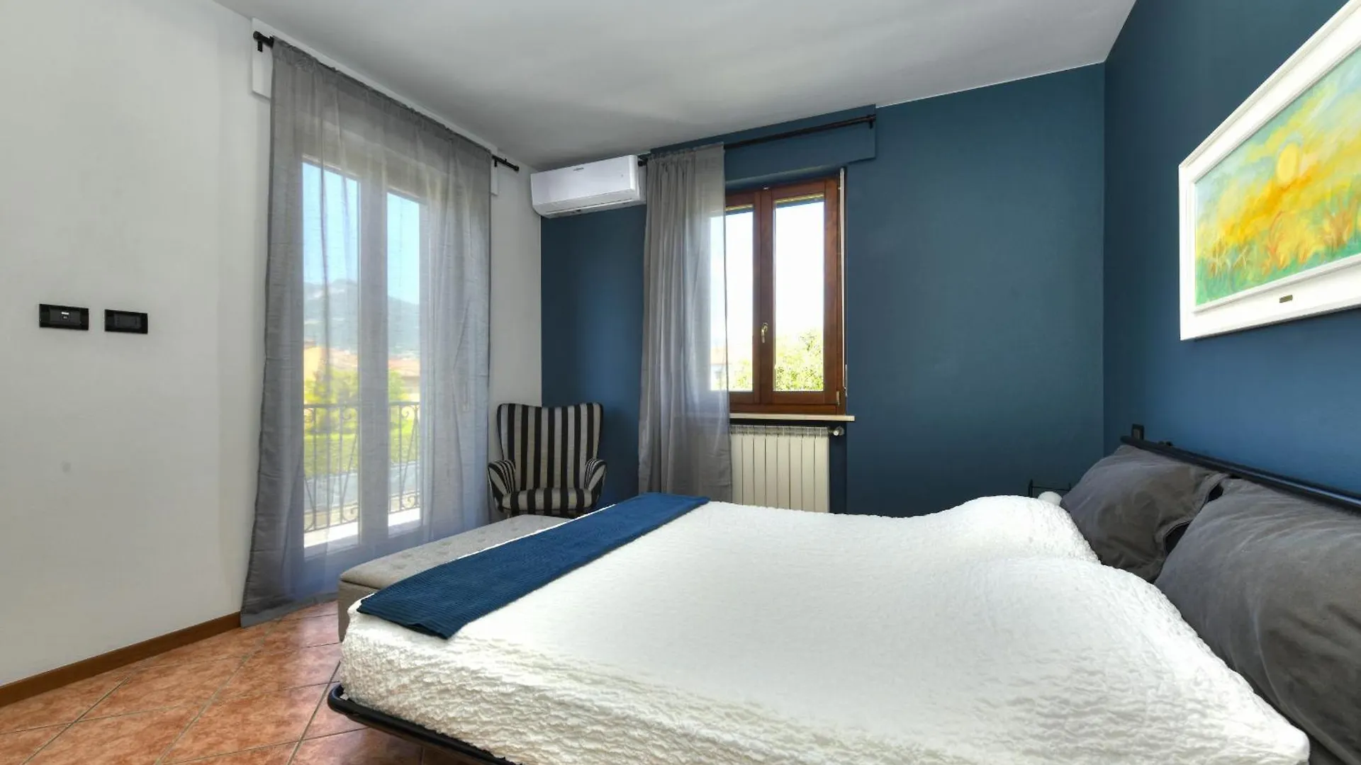 La Vela Deluxe Lägenhet Salò