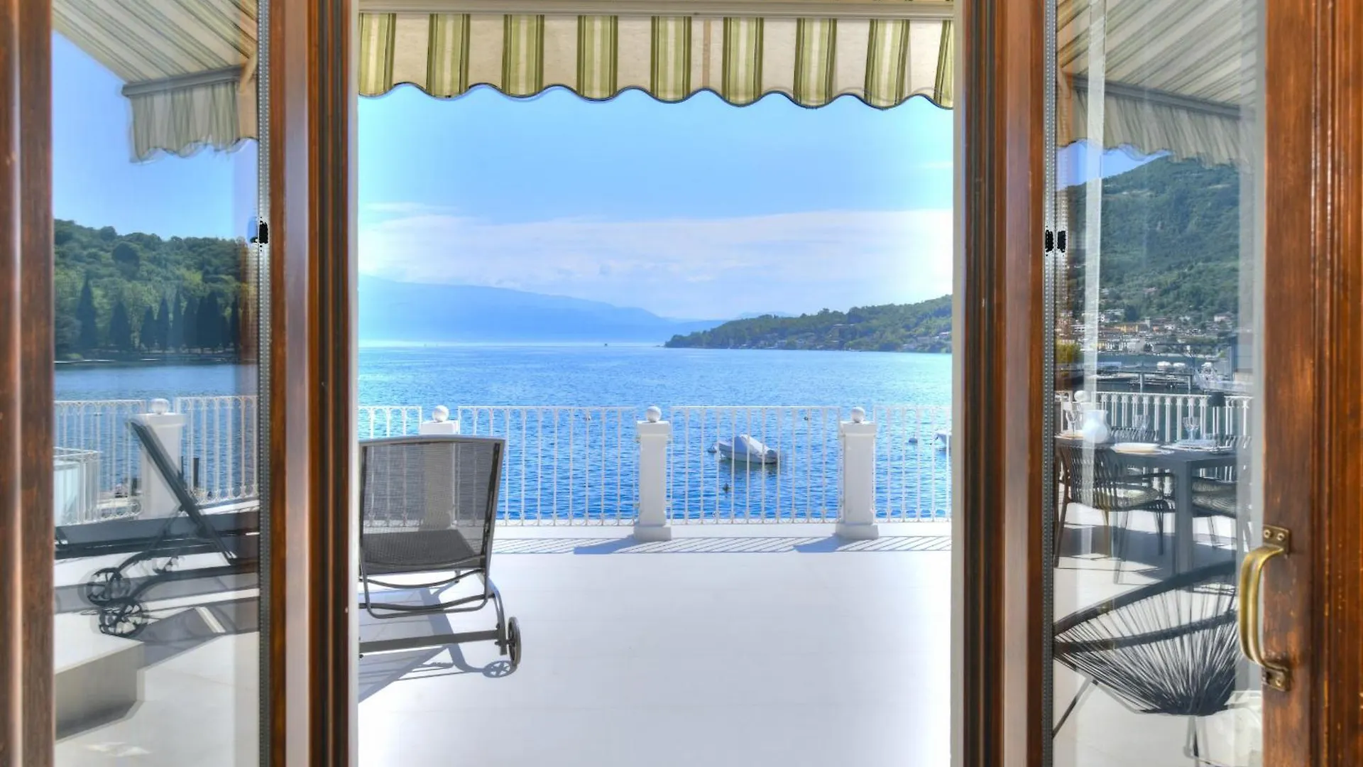 La Vela Deluxe Apartment Salo