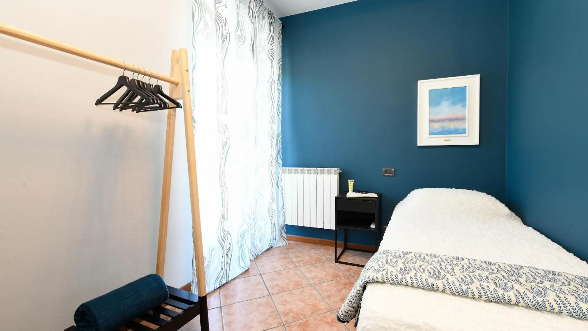La Vela Deluxe Apartment Salo Italy
