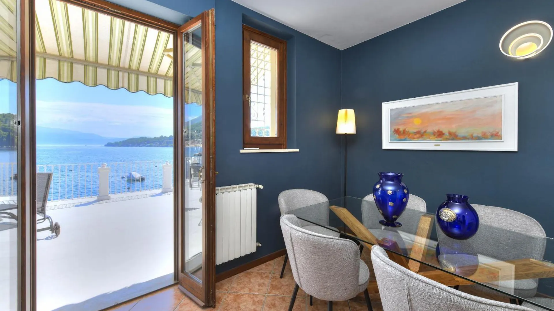 La Vela Deluxe Apartment Salo Italy