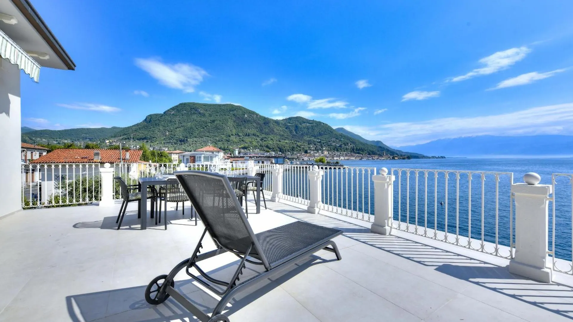 La Vela Deluxe Apartment Salo
